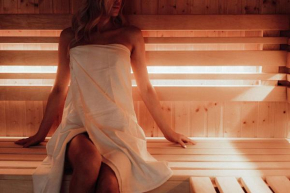 The Halifax Rooftop - Cozy Spa B&B